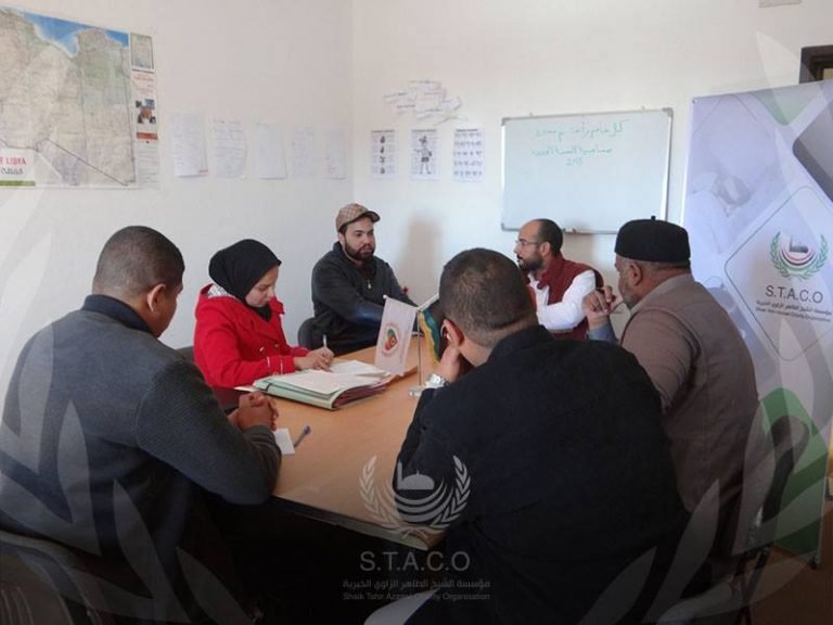 The meeting of the Sheikh Al-Taher Al-Zawi Charitable Foundation with the Director of the Zakat Fund Office and a member of the Medical Authority